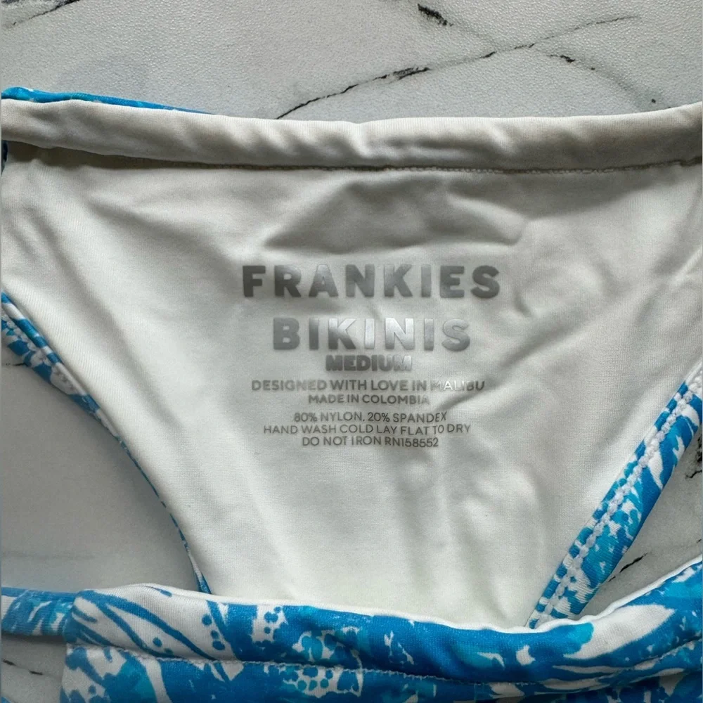 Frankies Bikinis Underwire Bikini Top & String Bikini Bottom Size Medium